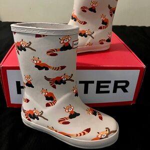Adorable NIB Hunter Boots Red Panda size 13